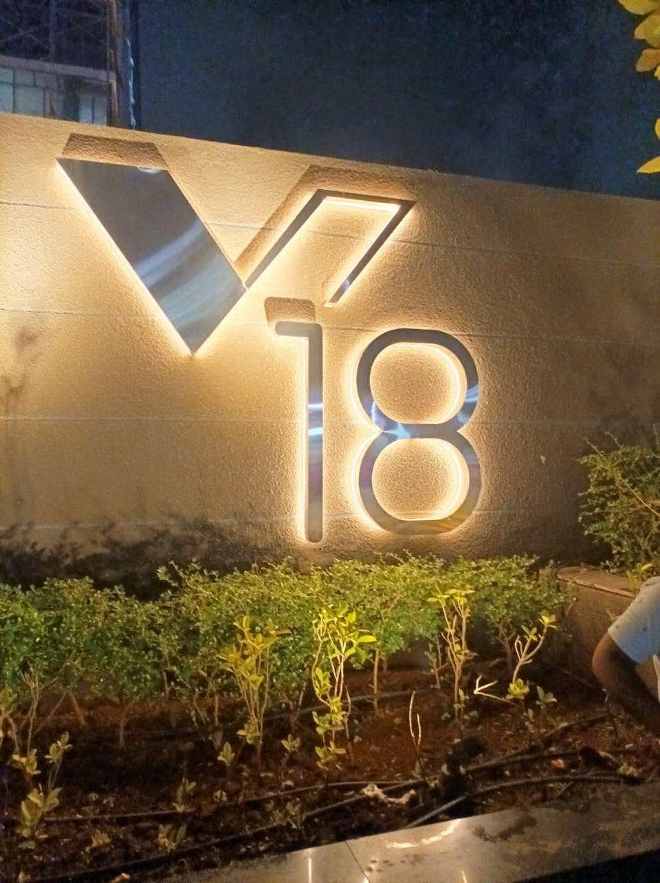 Acrylic & Vinyl Signs